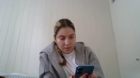 Snapshot of sweet__alana chatting on 11.04.25 Sweet alana online show from 11.04.25