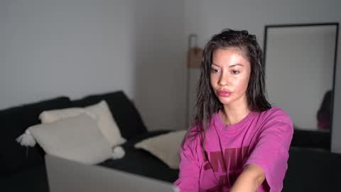 Snapshot of sweet_and_honest chatting on 11.10.25 Dorothea online show from 11.10.25