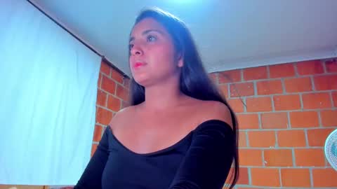 sweet and hot alaia online show from 09.26.25