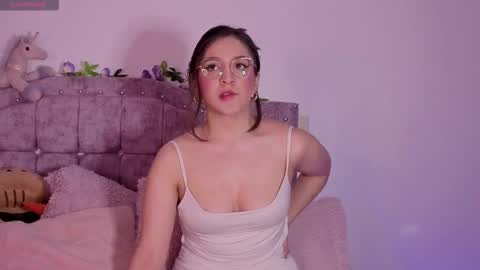 Sthefany Lauren Independent Model  online show from 10.19.25