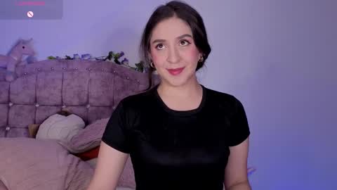 Snapshot of sweet_anllela chatting on 12.18.25 Sthefany Lauren Independent Model online show from 12.18.25