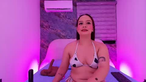Snapshot of sweet_ariel7 chatting on 07.16.26 Ariel online show from 07.16.26