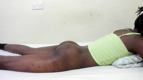 Snapshot of sweet_arya1 chatting on 11.17.25 sweet_arya1 online show from 11.17.25