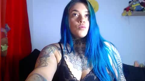 Snapshot of sweet_bubblee chatting on 11.05.25 Bubbles online show from 11.05.25