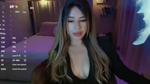 Snapshot of sweet_cami1 chatting on 09.28.25 Camila online show from 09.28.25