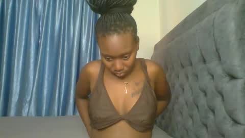 Camila online show from 11.05.25