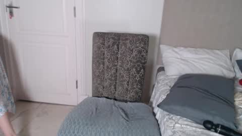 Chantelle online show from 02.12.25