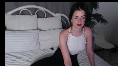 Chantelle online show from 11.19.25