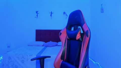 sweet_coral_ online show from 04.16.26