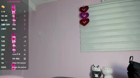 Snapshot of sweet_couples1 chatting on 01.10.25 sweet_couples1 online show from 01.10.25