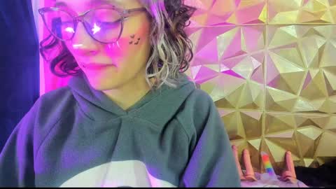  emmili  online show from 12.27.24