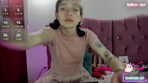  emmili  online show from 10.20.25