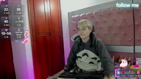 Snapshot of sweet_emmili chatting on 01.14.26 emmili online show from 01.14.26