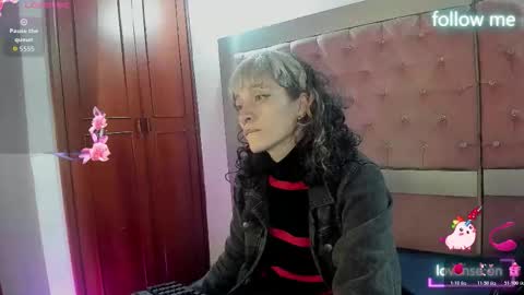 Snapshot of sweet_emmili chatting on 02.17.26 emmili online show from 02.17.26