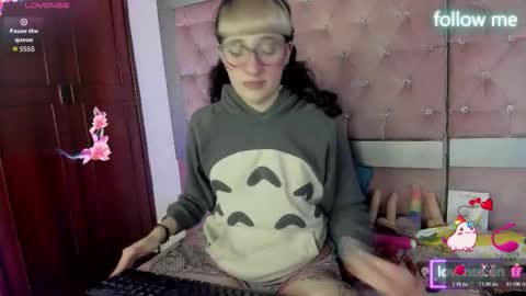  emmili  online show from 03.27.26