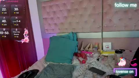  emmili  online show from 04.20.26