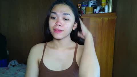 Snapshot of sweet_fantazies chatting on 11.12.25 LIRA AND RIO online show from 11.12.25