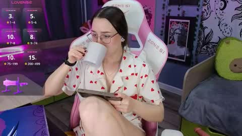 Alice online show from 12.15.25