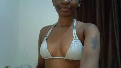 Snapshot of sweet_jovial chatting on 11.03.25 sweet_jovial online show from 11.03.25