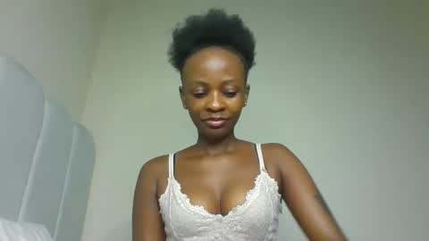 Snapshot of sweet_jovial chatting on 05.18.26 sweet_jovial online show from 05.18.26