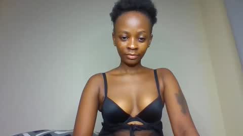 Snapshot of sweet_jovial chatting on 05.27.26 sweet_jovial online show from 05.27.26