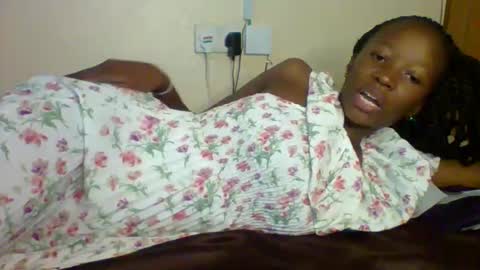 Snapshot of sweet_kcandy chatting on 05.24.26 Sweet KCandy online show from 05.24.26