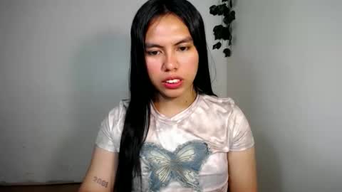 sweet_kyline69 online show from 12.22.25
