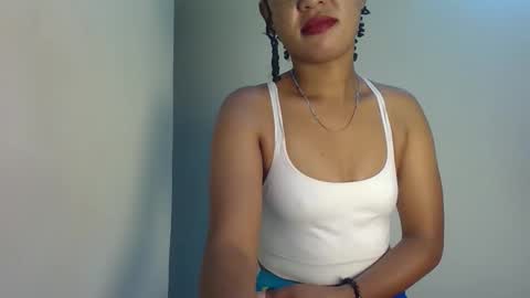 Snapshot of sweet_likey chatting on 02.25.26 sweet likey online show from 02.25.26