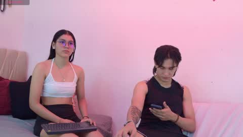 Mia online show from 05.12.26
