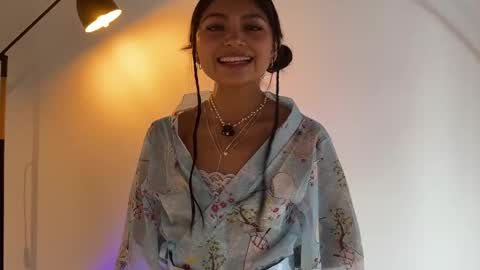Snapshot of sweet_littleee chatting on 04.24.26 free private online show from 04.24.26