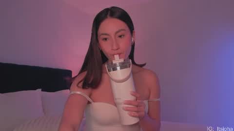 Snapshot of sweet_mara_cat chatting on 07.01.26 Mor online show from 07.01.26