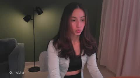 Snapshot of sweet_mara_cat chatting on 07.07.26 Mor online show from 07.07.26