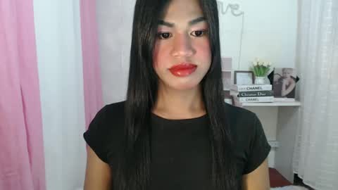 Snapshot of sweet_melonxxx chatting on 12.28.24 Melon online show from 12.28.24