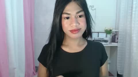 Snapshot of sweet_melonxxx chatting on 01.08.25 Melon online show from 01.08.25