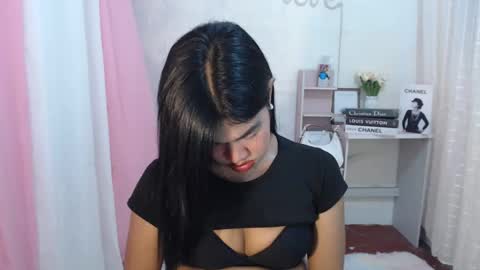 Snapshot of sweet_melonxxx chatting on 02.12.25 Melon online show from 02.12.25