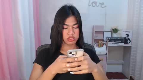 Snapshot of sweet_melonxxx chatting on 02.28.25 Melon online show from 02.28.25