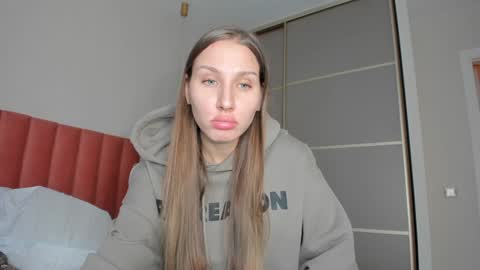 Snapshot of sweet_miss381 chatting on 01.12.25 Sofi online show from 01.12.25