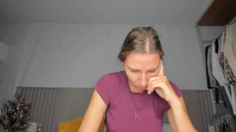 Snapshot of sweet_miss381 chatting on 02.16.26 Sofi online show from 02.16.26