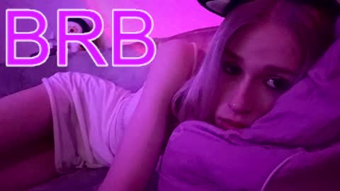 sweet_mol1y online show from 11.17.25