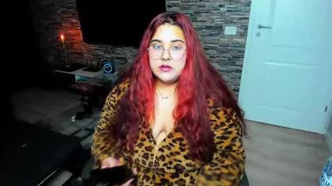 Snapshot of sweet_moommy chatting on 11.20.25 sweet_moommy online show from 11.20.25