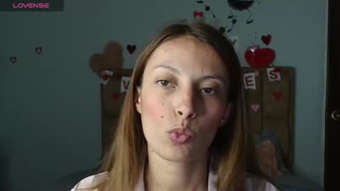 sweet_moon_v_ online show from 02.12.26