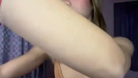 sweet_nikki03 online show from 07.09.26
