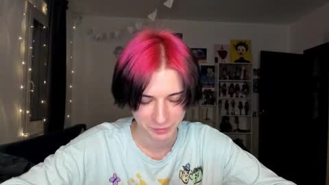 kira online show from 11.17.25