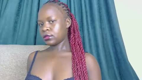 Snapshot of sweet_peachiee chatting on 03.01.26 sweet peachy online show from 03.01.26