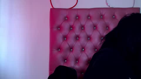 Snapshot of sweet_poison_666 chatting on 11.28.25 sweet_poison_666 online show from 11.28.25