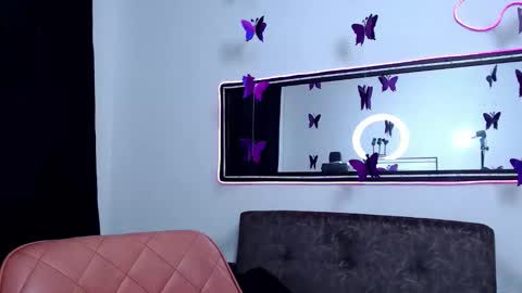 Snapshot of sweet_poison_666 chatting on 12.04.25 sweet_poison_666 online show from 12.04.25