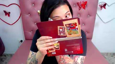 Snapshot of sweet_poison_666 chatting on 12.13.25 sweet_poison_666 online show from 12.13.25