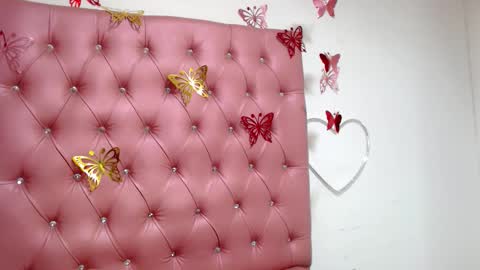 Snapshot of sweet_poison_666 chatting on 01.05.26 sweet_poison_666 online show from 01.05.26