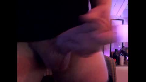 Snapshot of sweet_potato2 chatting on 10.29.25 Sweet potato2 online show from 10.29.25