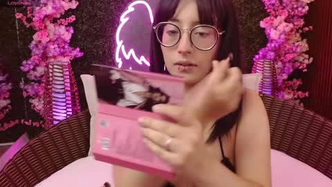 Roxanee online show from 02.25.26